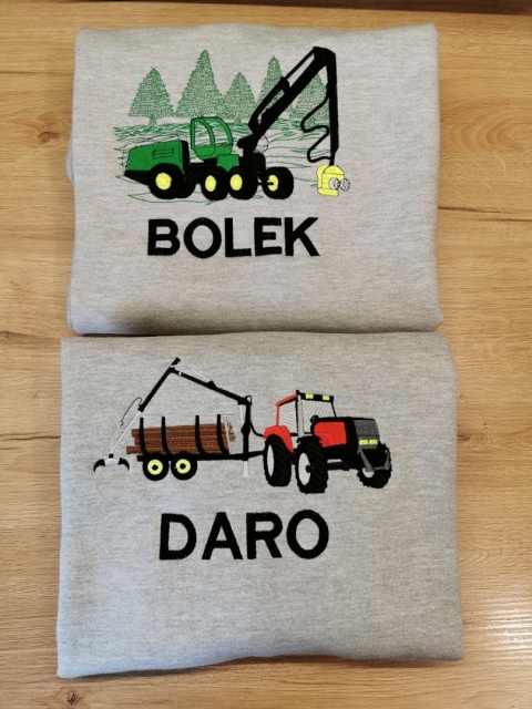 Bluza z haftowanym ZESTAWEM ZRYWKOWYM (traktor i przyczepa) Bluza z haftowanym ZESTAWEM ZRYWKOWYM (traktor i przyczepa)