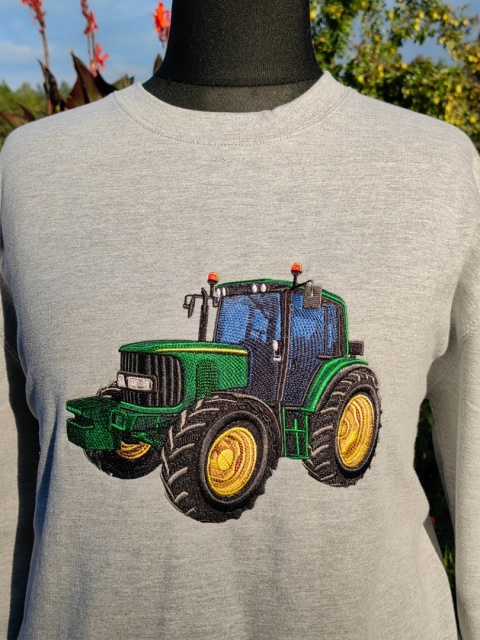 Bluza z haftowanym wzorem ciągnika John Deere