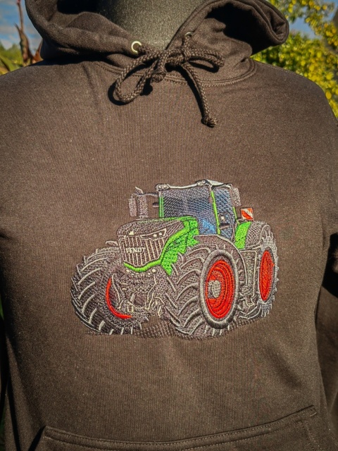 Bluza z haftowanym wzorem ciągnika FENDT Bluza z haftowanym wzorem ciągnika FENDT